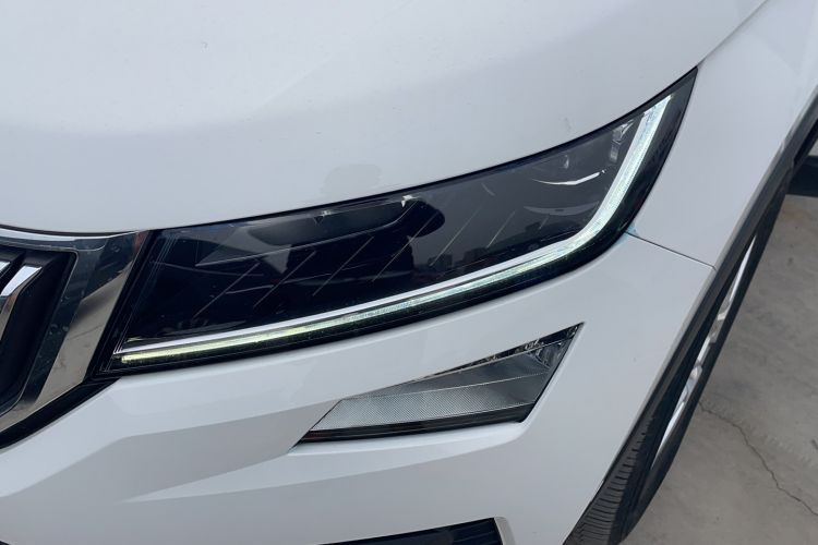 Used Skoda Kodiaq 2020 TSI330 5-Seat Two-Wheel Drive Deluxe Enjoyment Edition Left Front Headlight