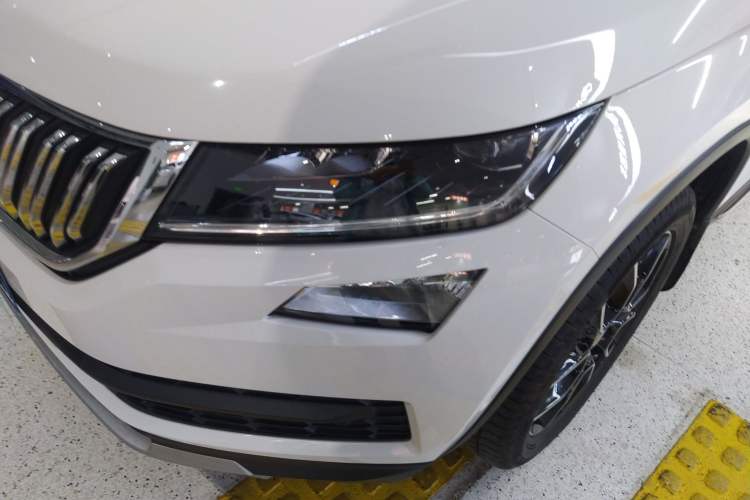 Used Skoda Kodiaq 2020 TSI330 7-Seater Two-Wheel-Drive Luxury Enjoyment Edition Left Front Headlight