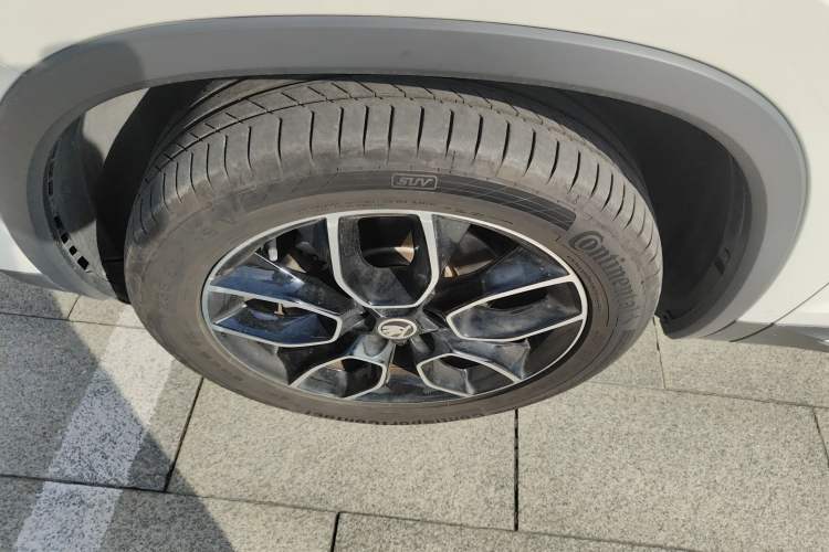 Used Skoda Kodiaq 2020 TSI330 7-Seater Two-Wheel-Drive Luxury Enjoyment Edition Left Front Wheel Hub
