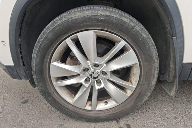 Used Skoda Kodiaq 2020 TSI330 5-Seat Two-Wheel Drive Deluxe Enjoyment Edition Left Front Wheel Hub