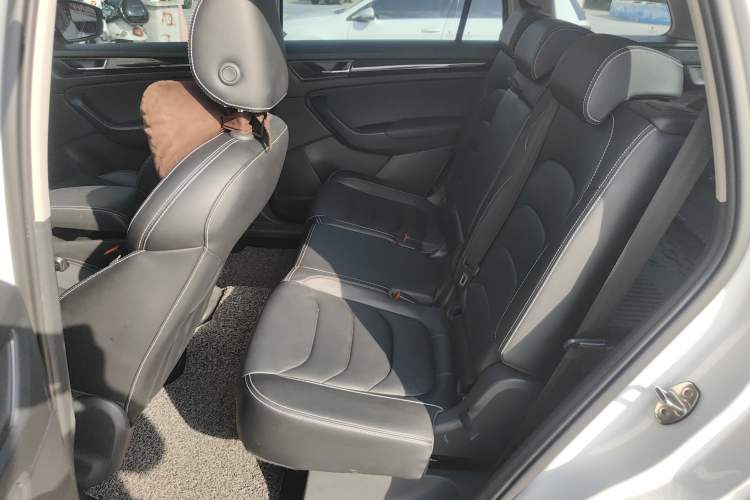 Used Skoda Kodiaq 2020 TSI330 7-Seater Two-Wheel-Drive Luxury Enjoyment Edition Left Rear Seat