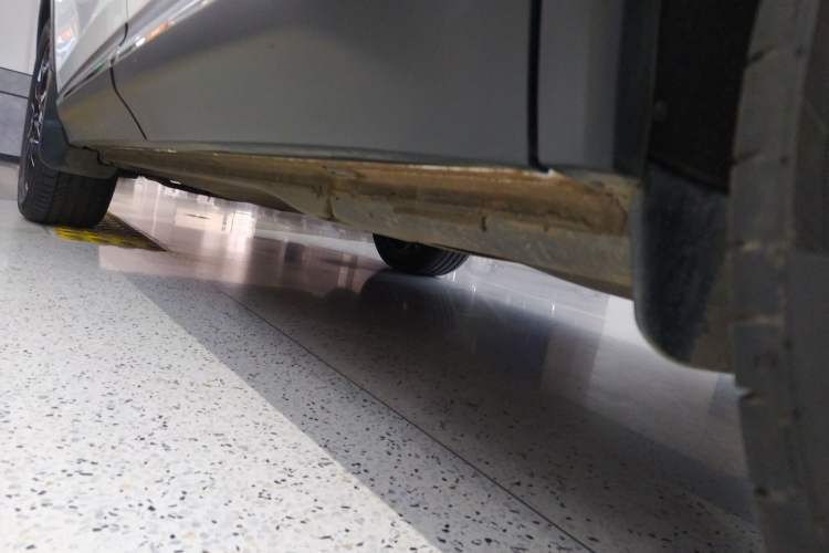 Used Skoda Kodiaq 2020 TSI330 7-Seater Two-Wheel-Drive Luxury Enjoyment Edition Left Side Sill