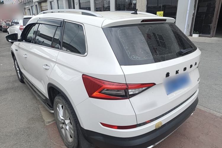 Used Skoda Kodiaq 2020 TSI330 7-Seater Two-Wheel-Drive Luxury Enjoyment Edition Rear Left 45 Deg