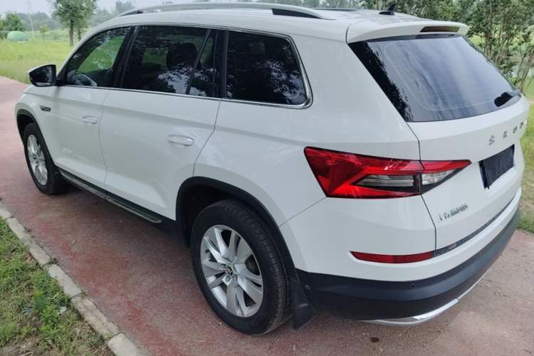 Used Skoda Kodiaq 2020 TSI330 7-Seater Two-Wheel-Drive Luxury Enjoyment Edition Rear Left 45 Deg