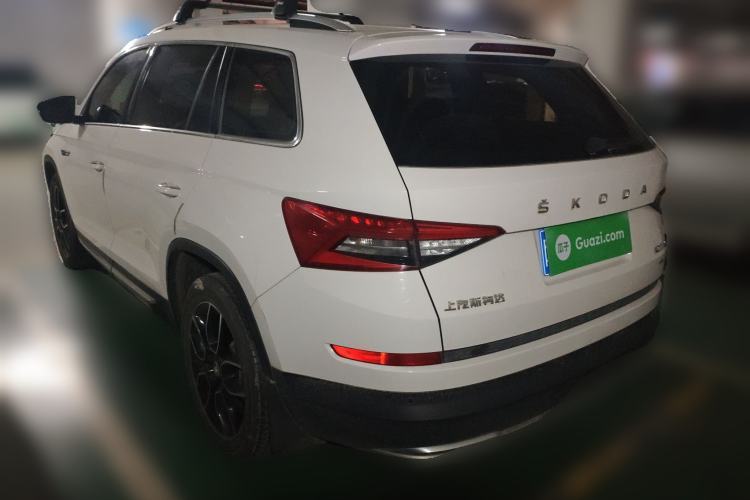 Used Skoda Kodiaq 2020 TSI330 7-Seater Two-Wheel-Drive Luxury Enjoyment Edition Rear Left 45 Deg