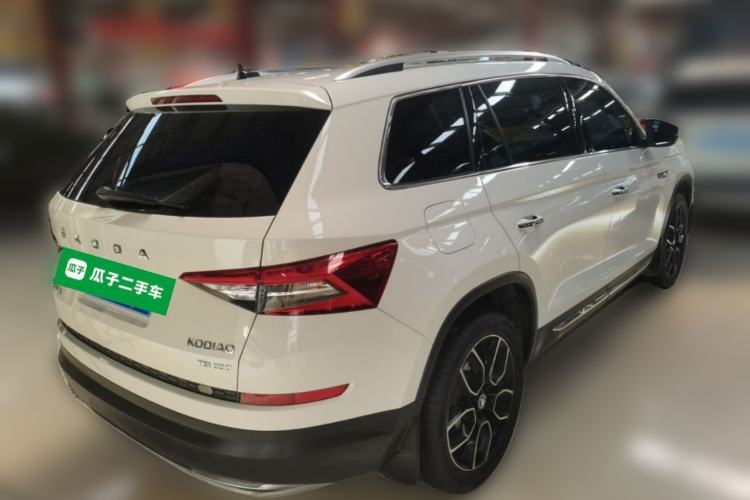 Used Skoda Kodiaq 2020 TSI330 7-Seater Two-Wheel-Drive Luxury Enjoyment Edition Rear Right 45 Deg