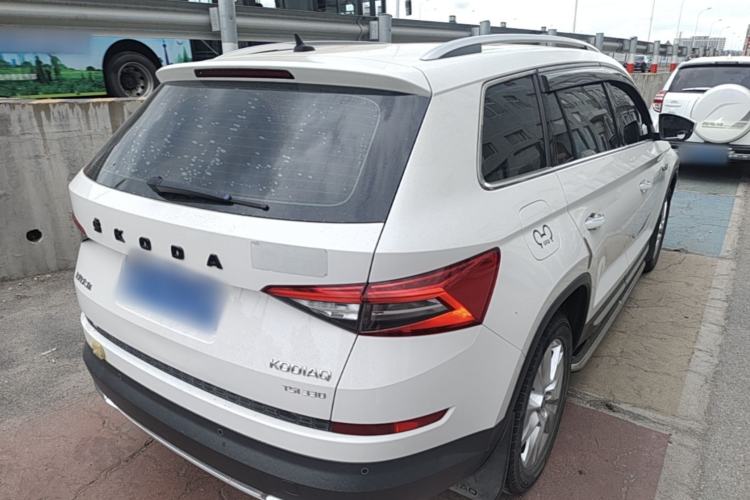 Used Skoda Kodiaq 2020 TSI330 7-Seater Two-Wheel-Drive Luxury Enjoyment Edition Rear Right 45 Deg