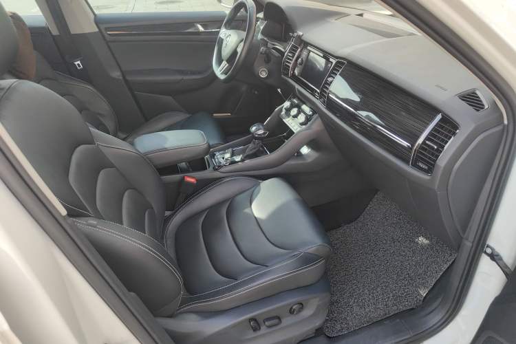 Used Skoda Kodiaq 2020 TSI330 7-Seater Two-Wheel-Drive Luxury Enjoyment Edition Right Front Seat
