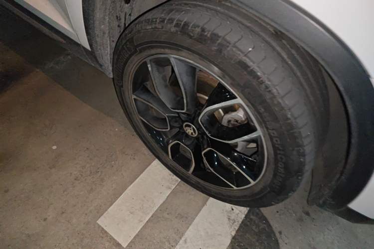 Used Skoda Kodiaq 2020 TSI330 5-Seat Two-Wheel Drive Deluxe Enjoyment Edition Right Front Wheel Hub
