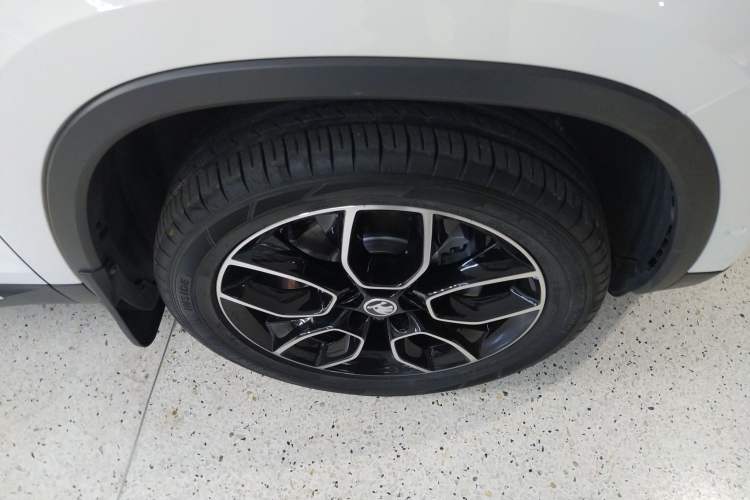 Used Skoda Kodiaq 2020 TSI330 7-Seater Two-Wheel-Drive Luxury Enjoyment Edition Right Front Wheel Hub