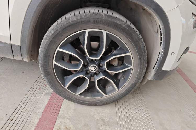 Used Skoda Kodiaq 2020 TSI330 5-Seat Two-Wheel Drive Deluxe Enjoyment Edition Right Front Wheel Hub