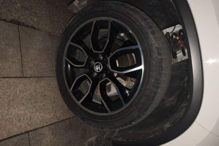 Used Skoda Kodiaq 2020 TSI330 5-Seat Two-Wheel Drive Deluxe Enjoyment Edition Right Front Wheel Hub