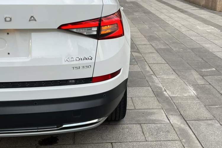 Used Skoda Kodiaq 2020 TSI330 7-Seater Two-Wheel-Drive Luxury Enjoyment Edition Right Rear Taillight