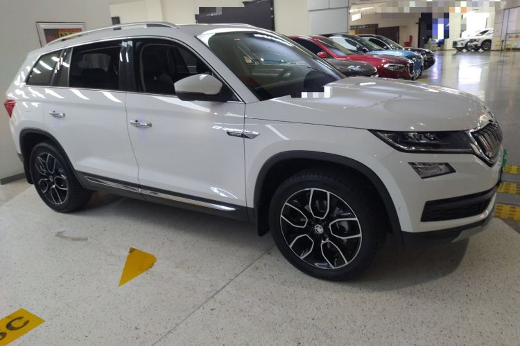 Used Skoda Kodiaq 2020 TSI330 7-Seater Two-Wheel-Drive Luxury Enjoyment Edition Right Side