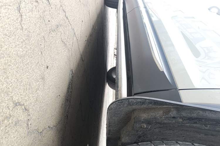 Used Skoda Kodiaq 2020 TSI330 7-Seater Two-Wheel-Drive Luxury Enjoyment Edition Right Side Sill