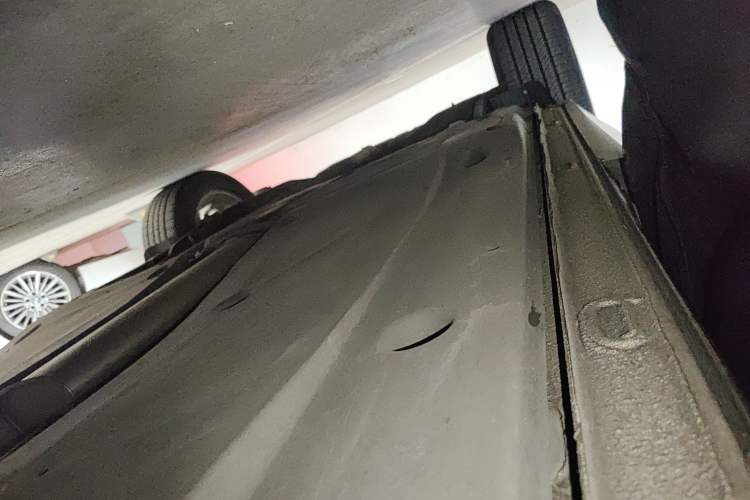 Used Skoda Kodiaq 2020 TSI330 5-Seat Two-Wheel Drive Deluxe Enjoyment Edition Right Side Sill
