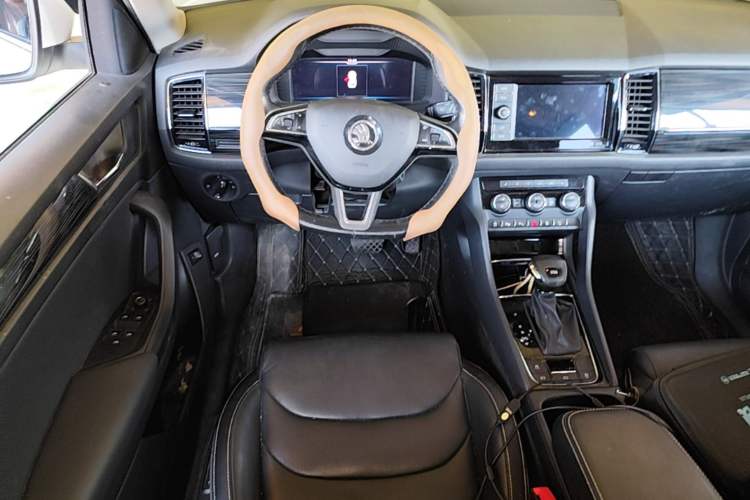 Used Skoda Kodiaq 2020 TSI330 7-Seater Two-Wheel-Drive Luxury Enjoyment Edition Steering Wheel
