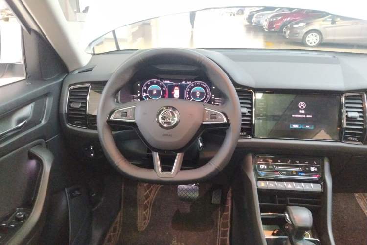 Used Skoda Kodiaq 2020 TSI330 7-Seater Two-Wheel-Drive Luxury Enjoyment Edition Steering Wheel