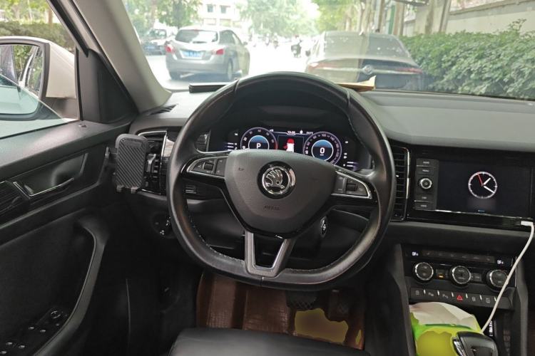 Used Skoda Kodiaq 2020 TSI330 7-Seater Two-Wheel-Drive Luxury Enjoyment Edition Steering Wheel