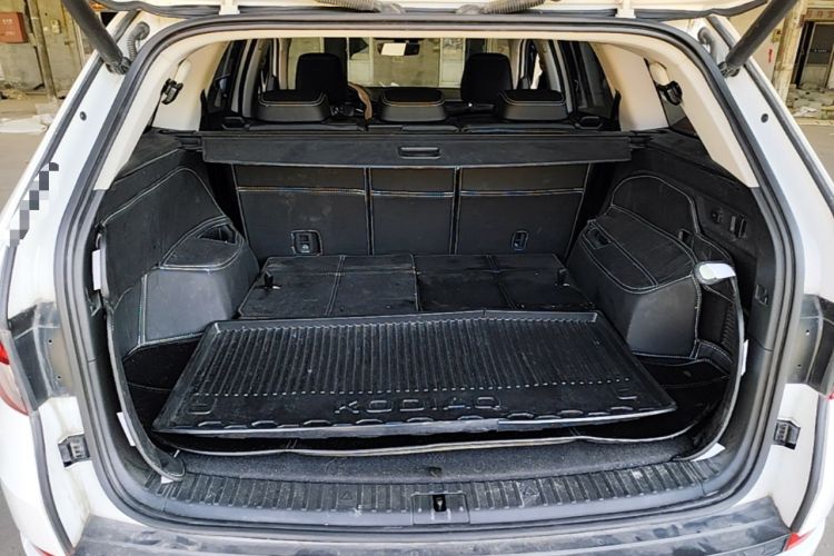 Used Skoda Kodiaq 2020 TSI330 7-Seater Two-Wheel-Drive Luxury Enjoyment Edition Trunk