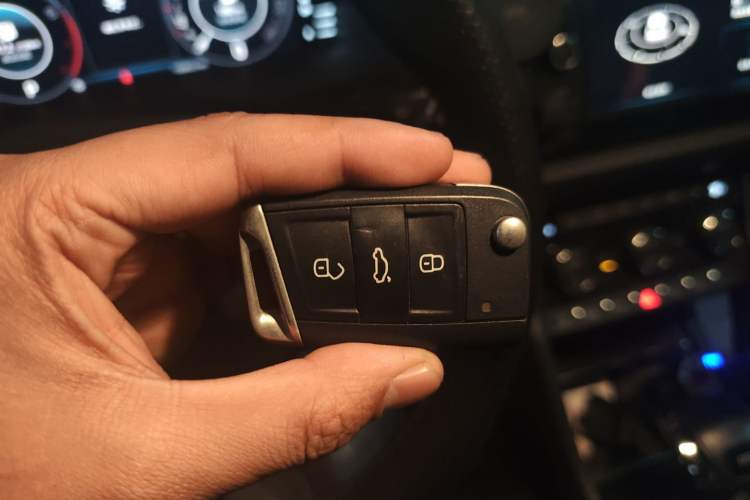 Used Skoda Kodiaq 2020 TSI330 5-Seat Two-Wheel Drive Deluxe Enjoyment Edition Vehicle Key