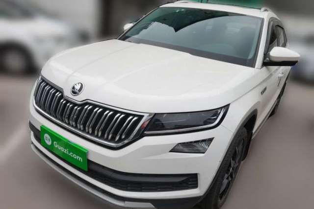 Ojetý Skoda Kodiaq 2020 TSI330 5-Seat Two-Wheel Drive Deluxe Enjoyment Edition