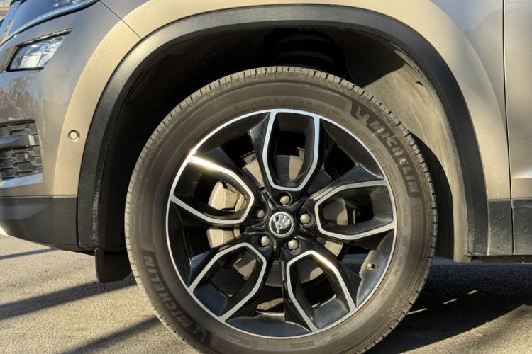 Used Skoda Kodiaq 2020 TSI330 7-Seater Two-Wheel-Drive Luxury Enjoyment Edition Exterior 1