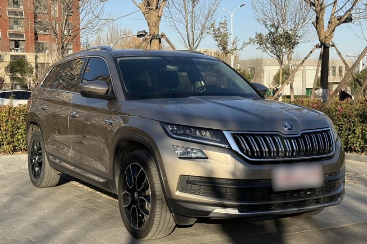 Used Skoda Kodiaq 2020 TSI330 7-Seater Two-Wheel-Drive Luxury Enjoyment Edition Exterior 2