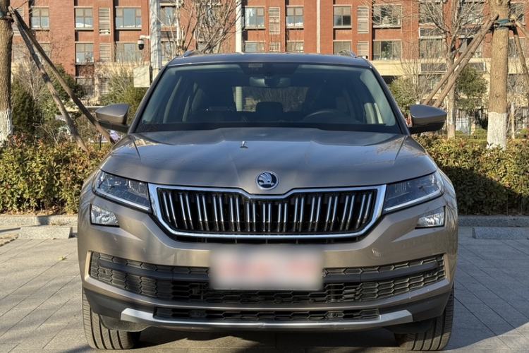 Used Skoda Kodiaq 2020 TSI330 7-Seater Two-Wheel-Drive Luxury Enjoyment Edition Exterior 3
