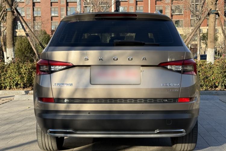 Used Skoda Kodiaq 2020 TSI330 7-Seater Two-Wheel-Drive Luxury Enjoyment Edition Exterior 4