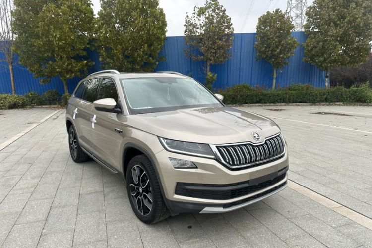 Used Skoda Kodiaq 2020 TSI330 7-Seater Two-Wheel-Drive Luxury Enjoyment Edition Exterior 5