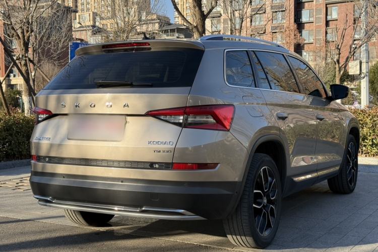 Used Skoda Kodiaq 2020 TSI330 7-Seater Two-Wheel-Drive Luxury Enjoyment Edition Exterior 6
