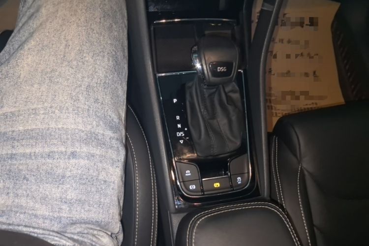 Used Skoda Kodiaq 2020 TSI330 5-Seat Two-Wheel Drive Deluxe Enjoyment Edition Gear Lever