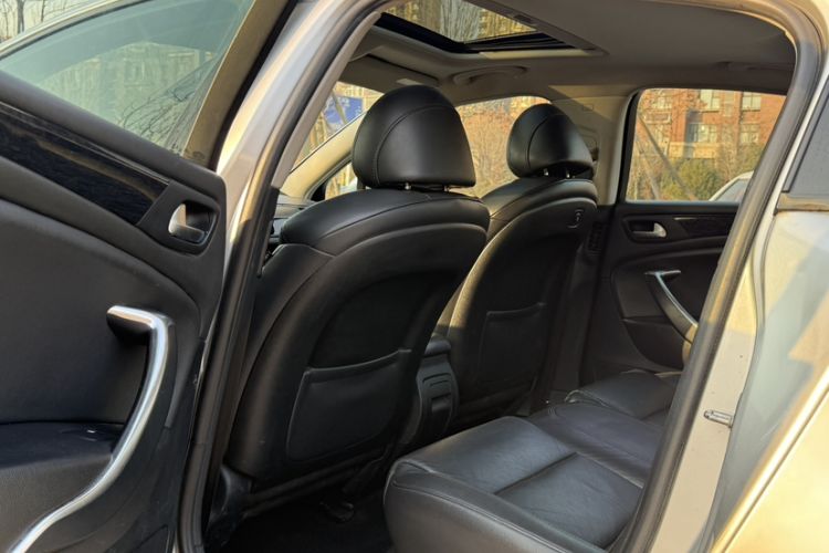 Used Skoda Kodiaq 2020 TSI330 7-Seater Two-Wheel-Drive Luxury Enjoyment Edition Interior 3