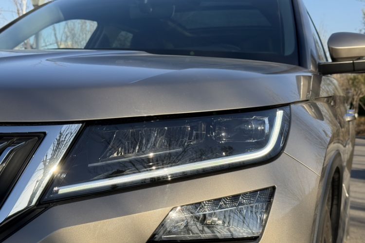 Used Skoda Kodiaq 2020 TSI330 7-Seater Two-Wheel-Drive Luxury Enjoyment Edition Left Front Headlight