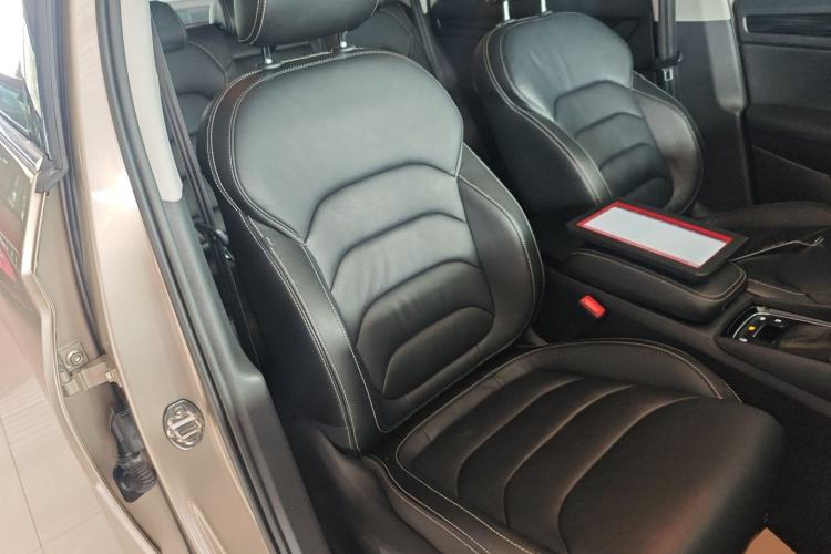Used Skoda Kodiaq 2020 TSI330 7-Seater Two-Wheel-Drive Luxury Enjoyment Edition Right Front Seat