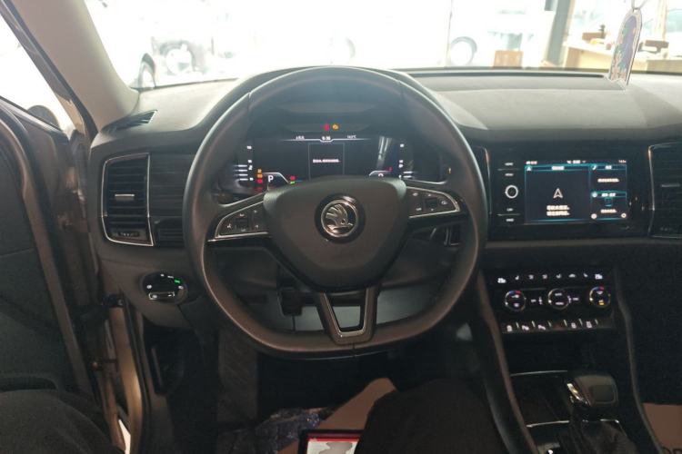 Used Skoda Kodiaq 2020 TSI330 7-Seater Two-Wheel-Drive Luxury Enjoyment Edition Steering Wheel