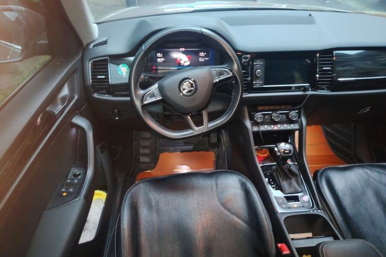 Used Skoda Kodiaq 2020 TSI330 7-Seater Two-Wheel-Drive Luxury Enjoyment Edition Steering Wheel