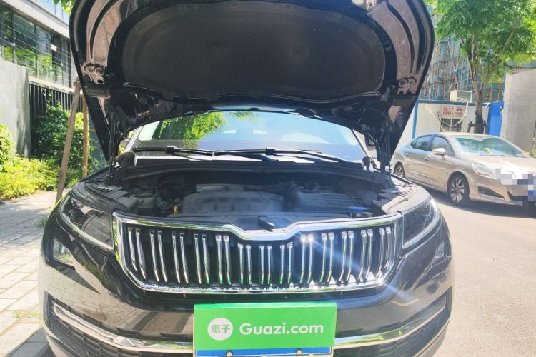 Used Skoda Kodiaq 2021 TSI330 7-Seater Two-Wheel-Drive Luxury Plus Edition Engine Bay