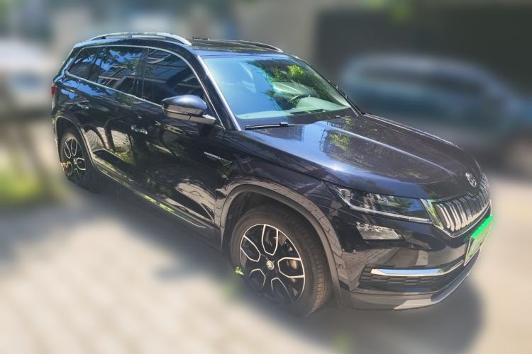 Used Skoda Kodiaq 2021 TSI330 7-Seater Two-Wheel-Drive Luxury Plus Edition Front Right 45 Deg