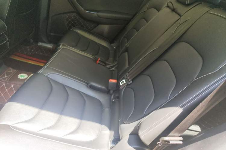 Used Skoda Kodiaq 2021 TSI330 7-Seater Two-Wheel-Drive Luxury Plus Edition Left Rear Seat