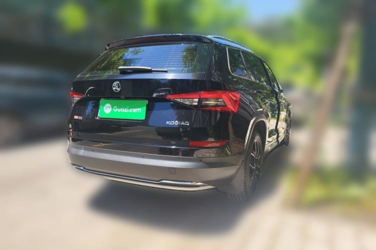 Used Skoda Kodiaq 2021 TSI330 7-Seater Two-Wheel-Drive Luxury Plus Edition Rear Right 45 Deg