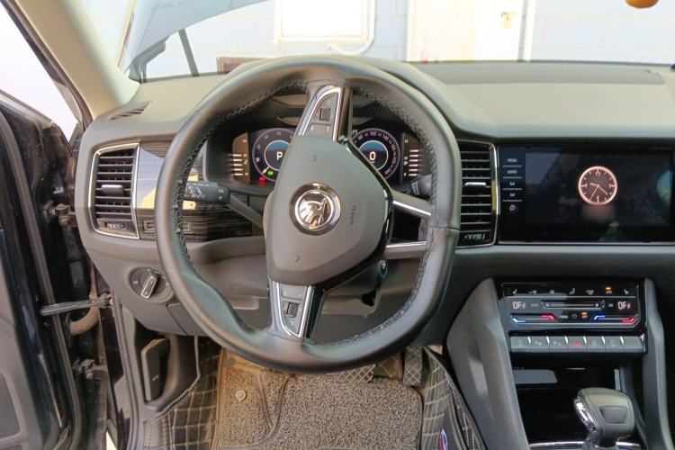 Used Skoda Kodiaq 2021 TSI330 7-Seater Two-Wheel-Drive Luxury Plus Edition Steering Wheel