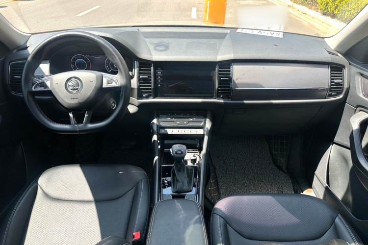Used Skoda Kodiaq 2021 TSI330 5-Seat Two-Wheel Drive Comfort Edition Interior 2