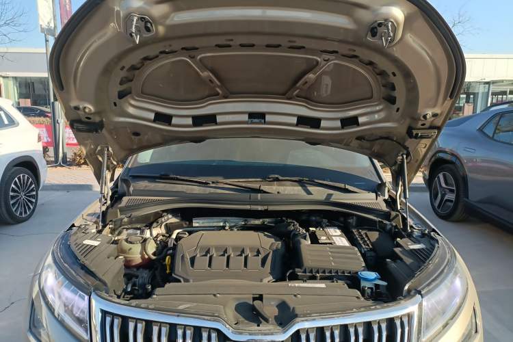 Used Skoda Kodiaq 2021 TSI330 5-Seater Two-Wheel-Drive Luxury Plus Edition Engine Bay