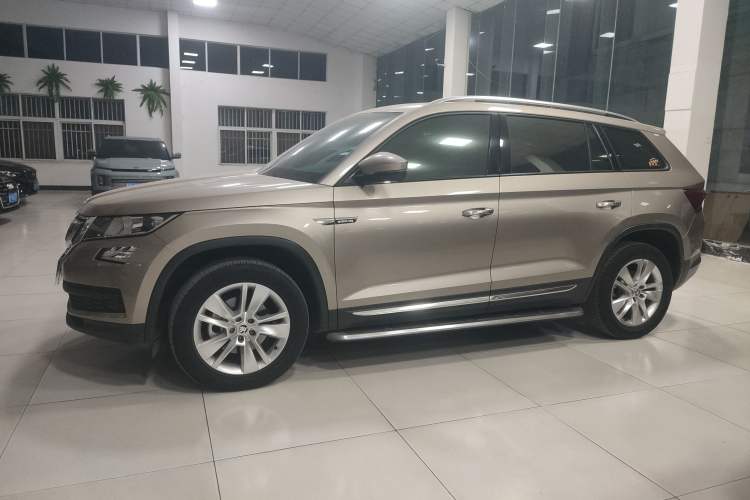 Used Skoda Kodiaq 2021 TSI330 5-Seat Two-Wheel Drive Comfort Edition Exterior 3