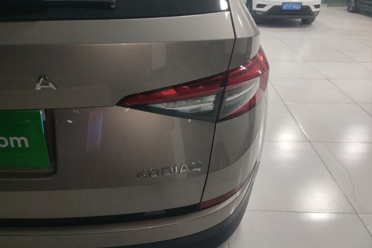 Used Skoda Kodiaq 2021 TSI330 5-Seat Two-Wheel Drive Comfort Edition Exterior 6