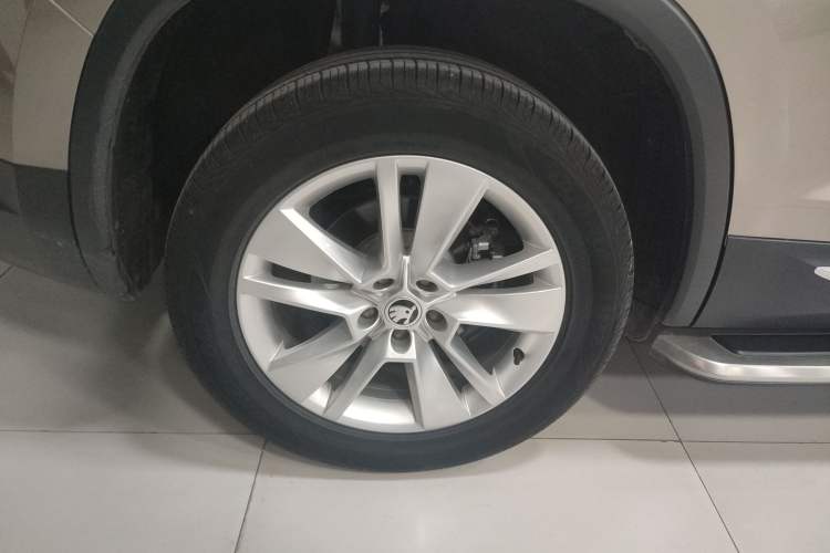 Used Skoda Kodiaq 2021 TSI330 5-Seat Two-Wheel Drive Comfort Edition Exterior 8