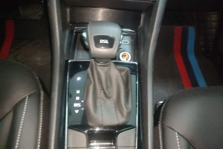 Used Skoda Kodiaq 2021 TSI330 5-Seat Two-Wheel Drive Comfort Edition Gear Lever