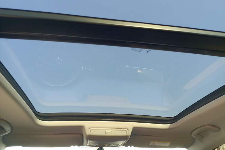 Used Skoda Kodiaq 2021 TSI330 5-Seater Two-Wheel-Drive Luxury Plus Edition Headliner